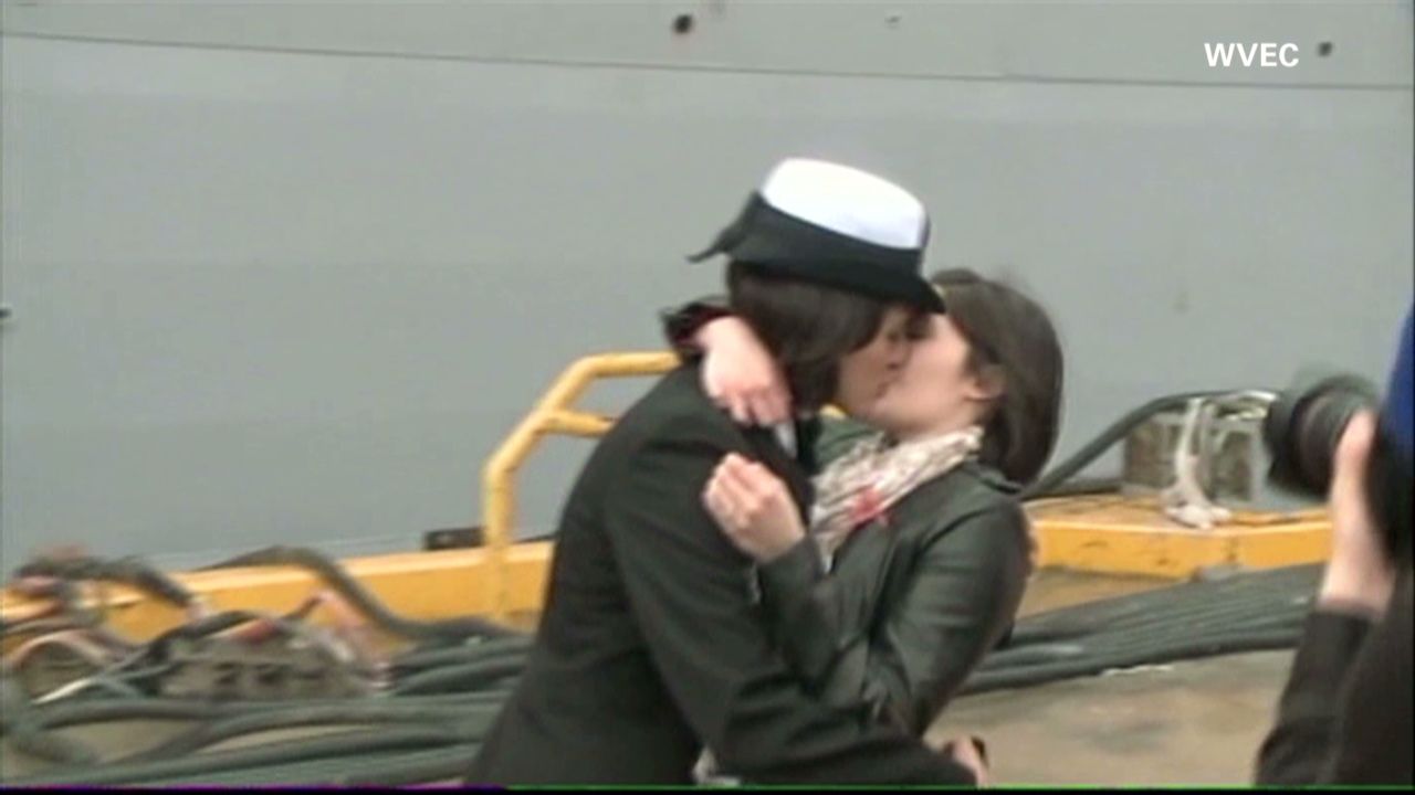 allen reif recommends Forced Lesbian Kissing