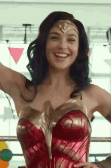 candace bridge recommends gal gadot spin gif pic
