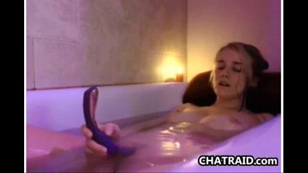 april lemasters recommends girl masturbating in bathtub pic