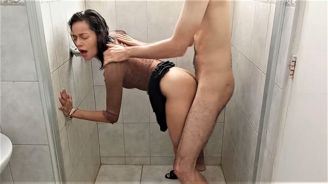 alok kumar srivastav recommends having sex in the shower videos pic