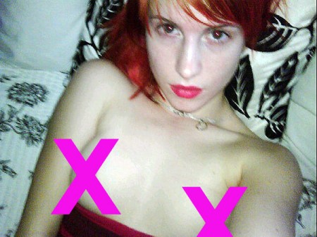 Hayley Williams Topless livecam sex