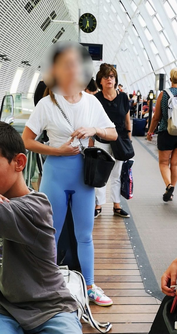 Best of Japanese girl peeing in public