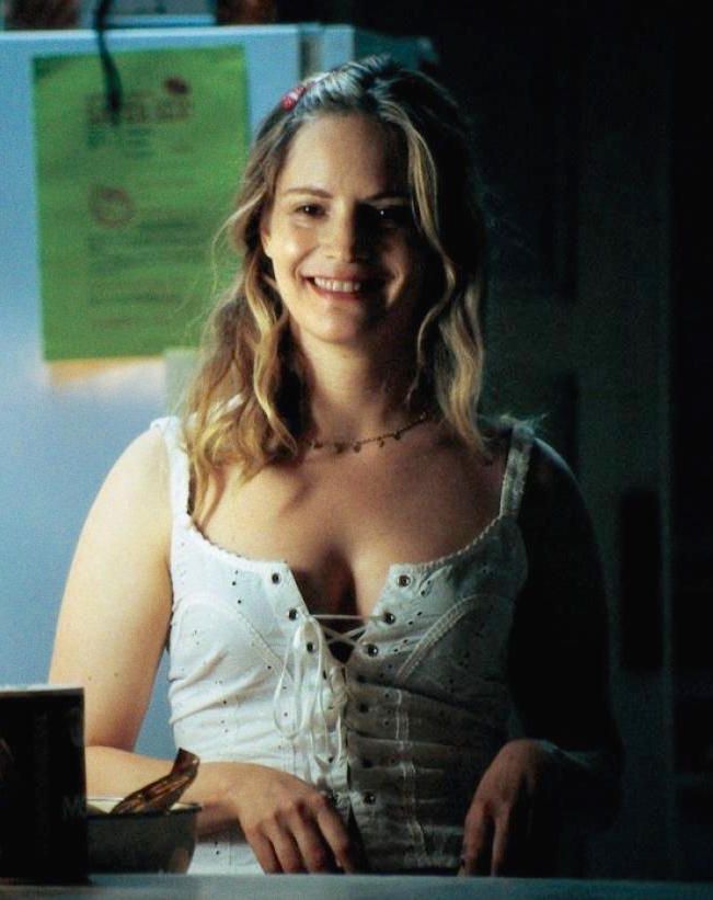 Jennifer Jason Leigh Hot easy girl