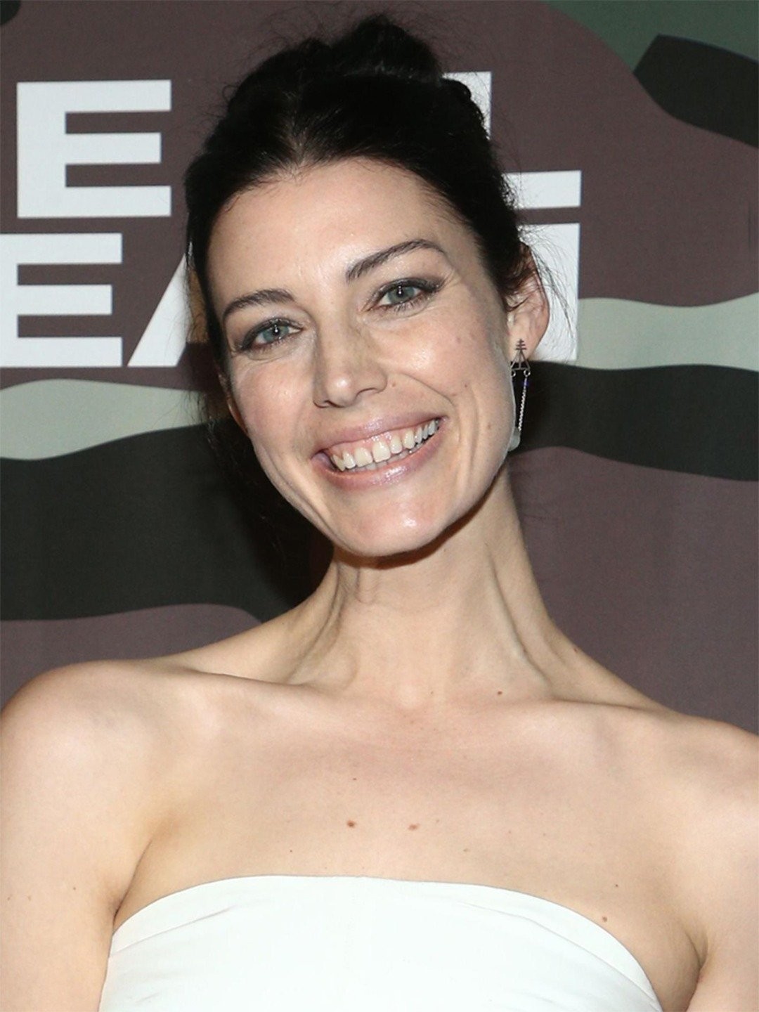 darnelle williams recommends Jessica Pare Hot Tub Time Machine