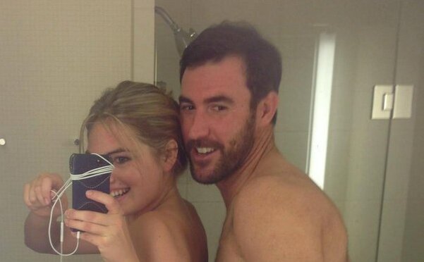 darcy bond add kate upton naked selfie photo
