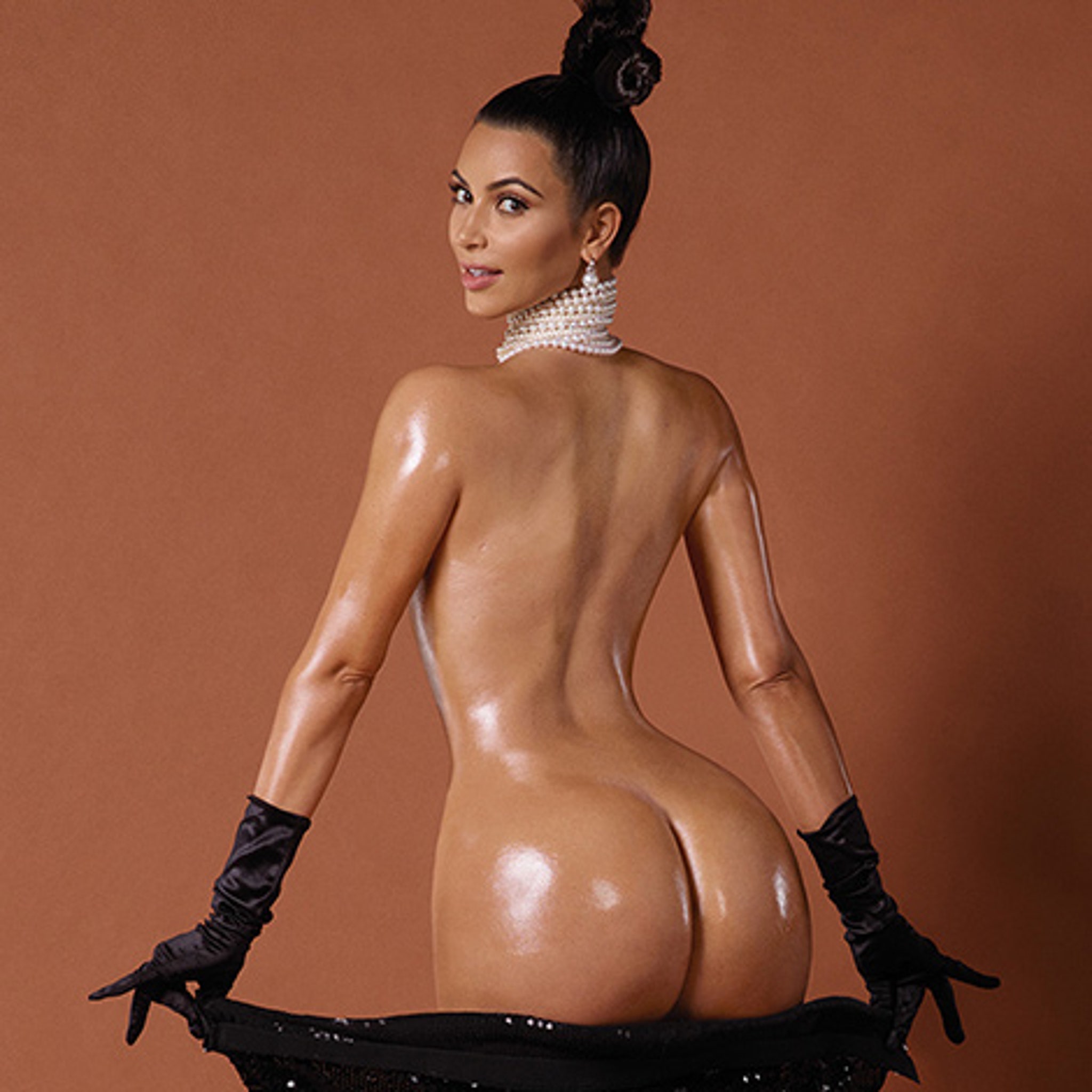 kim kardashian butt nude