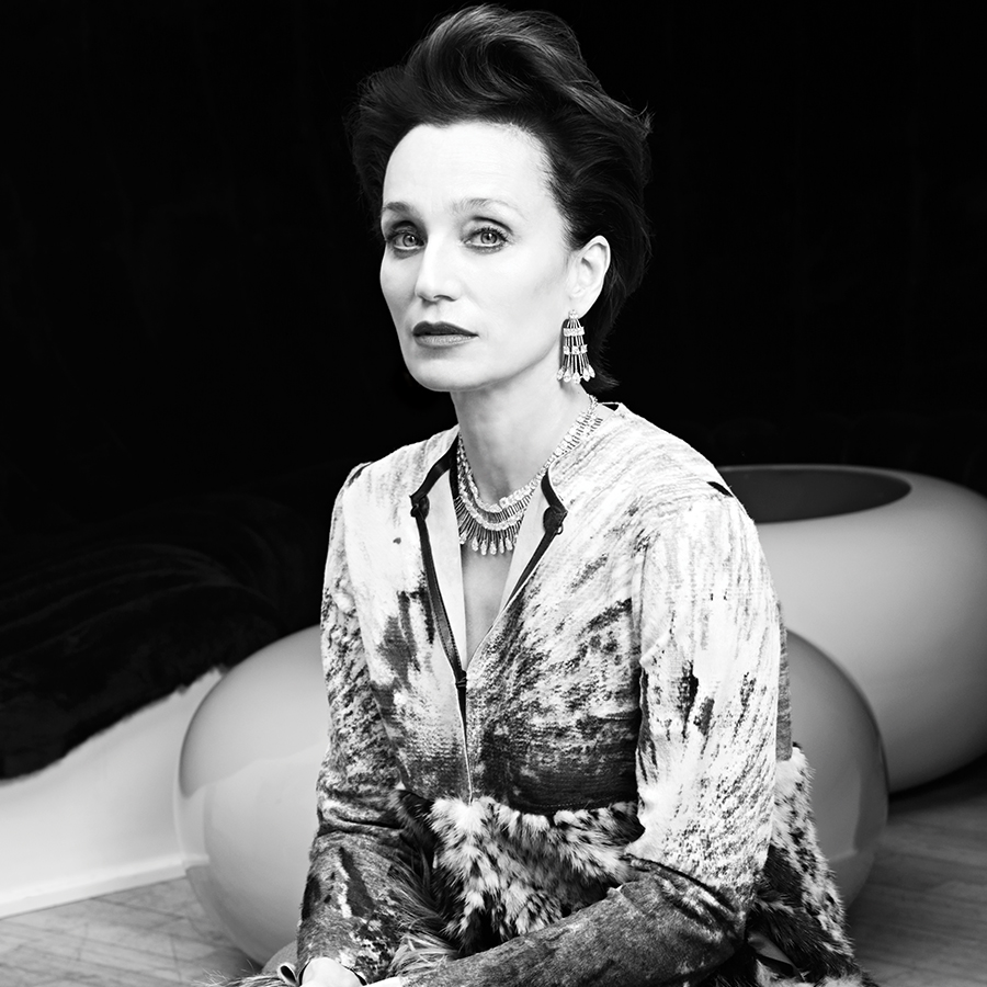 kristin scott thomas sexy