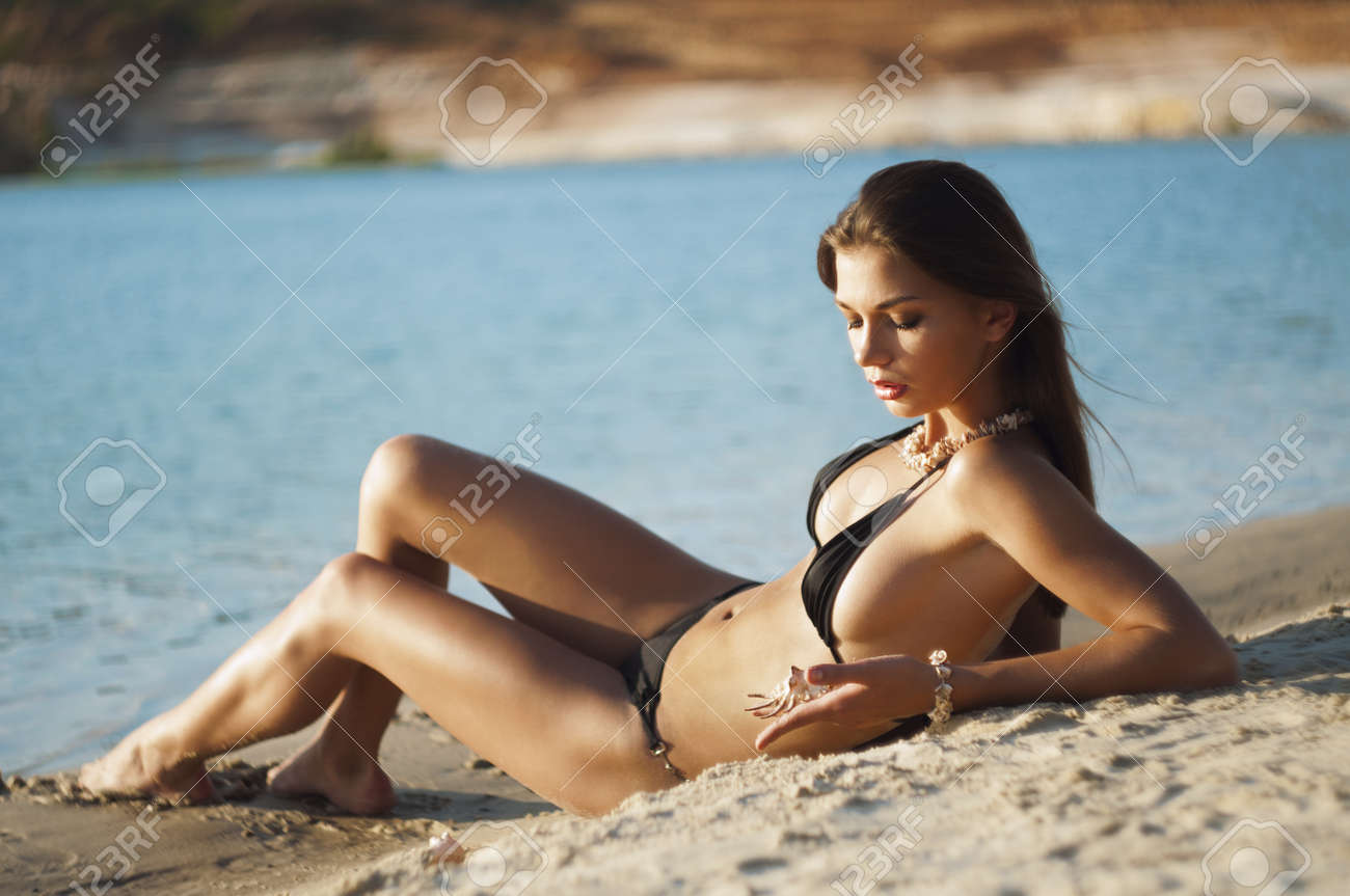 ladies on the beach pictures