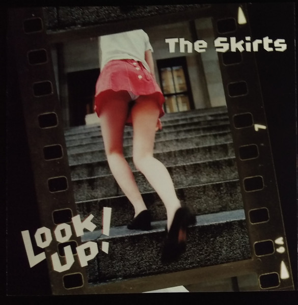 allison osborn recommends Looking Up Girls Skirts
