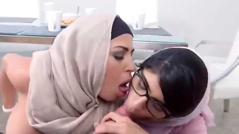 angelia iklanita add photo mia khalifa mom porn