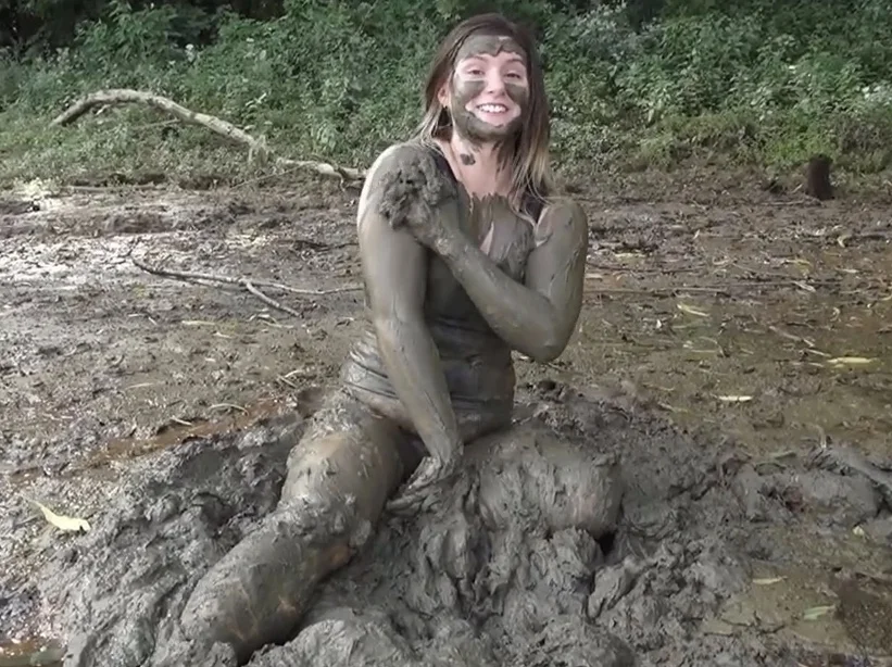 daniel indrawan add photo naked women in mud