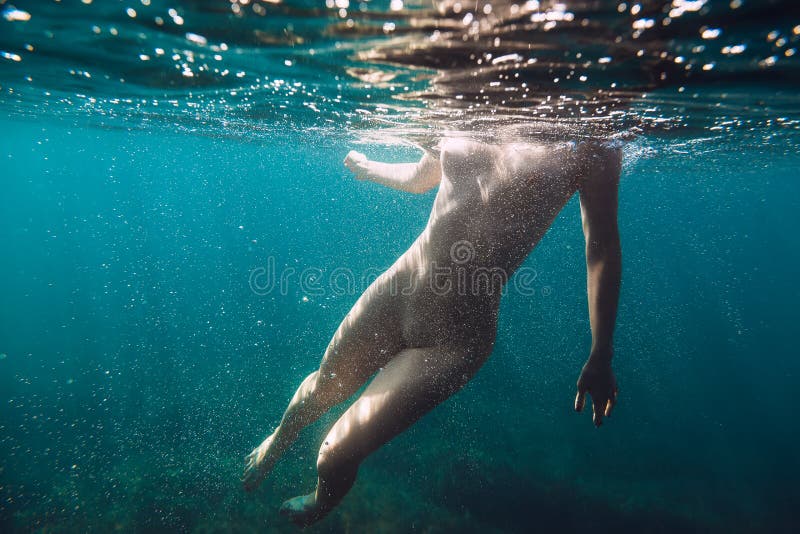 dipanwita chakravarty add photo naked women swimming underwater