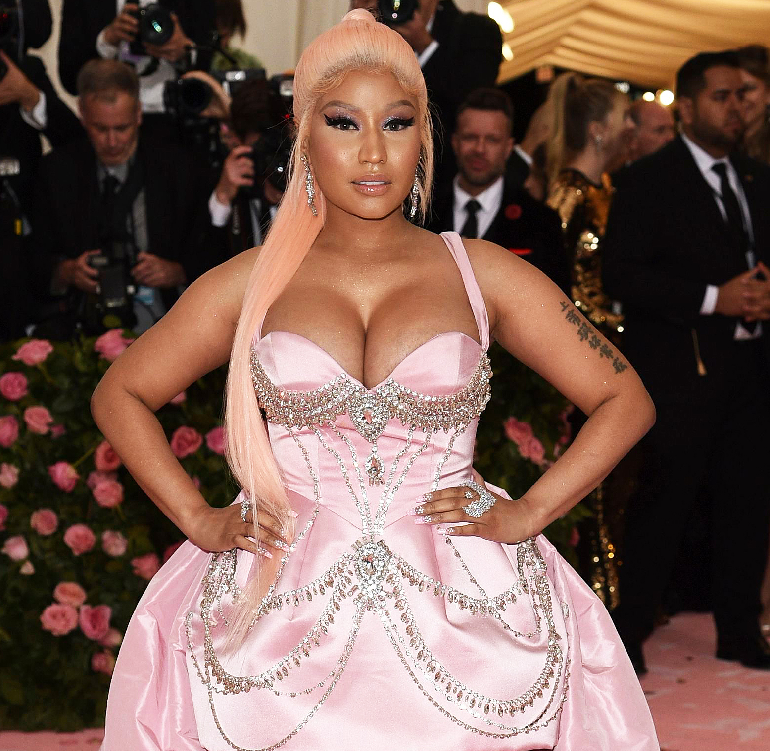 candice hyde recommends nicki minaj shows tits pic
