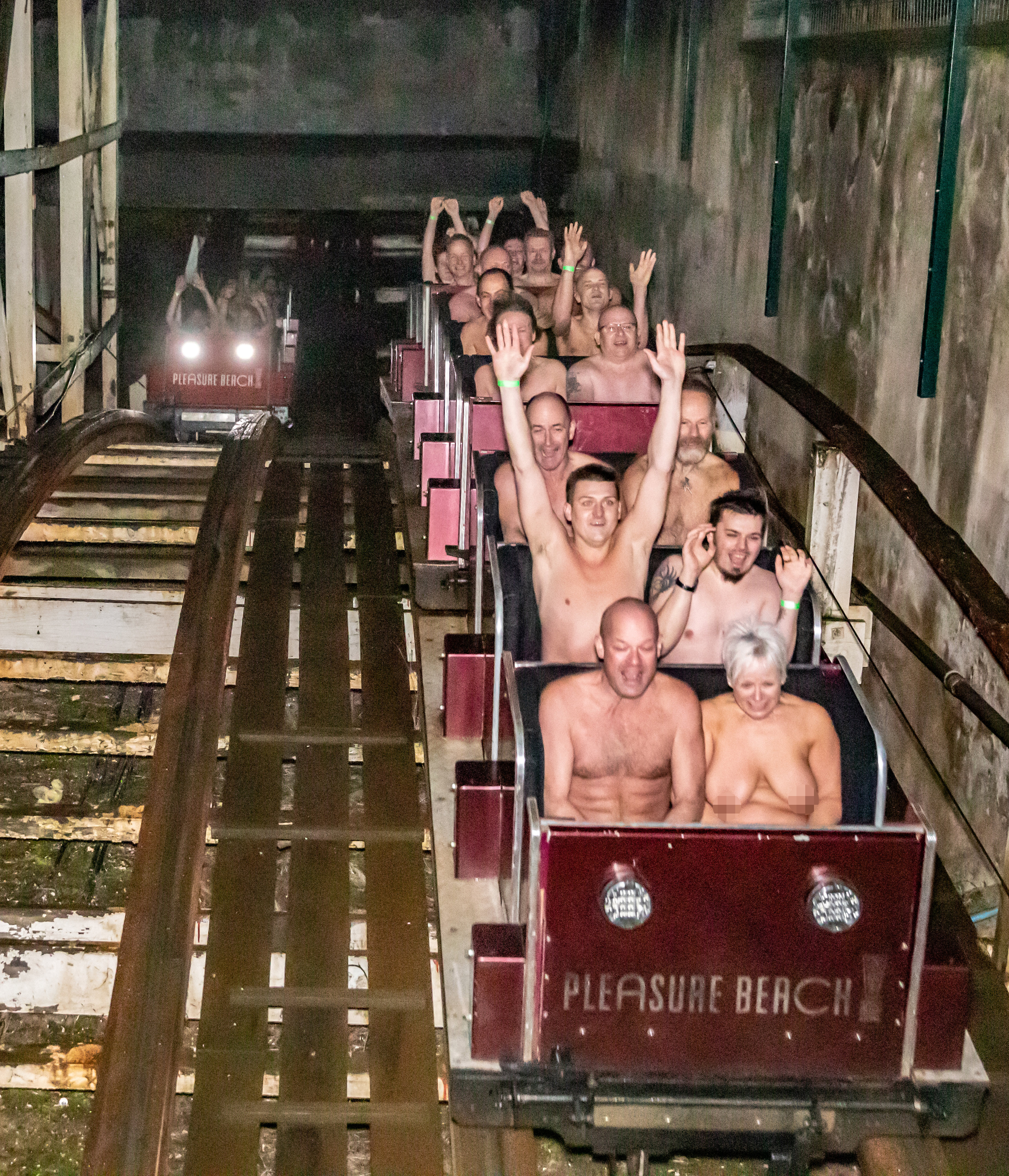 colin shaffer recommends nude at theme park pic