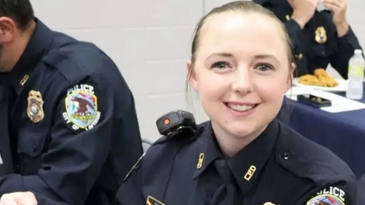 carmen blakey add photo nude female police officers