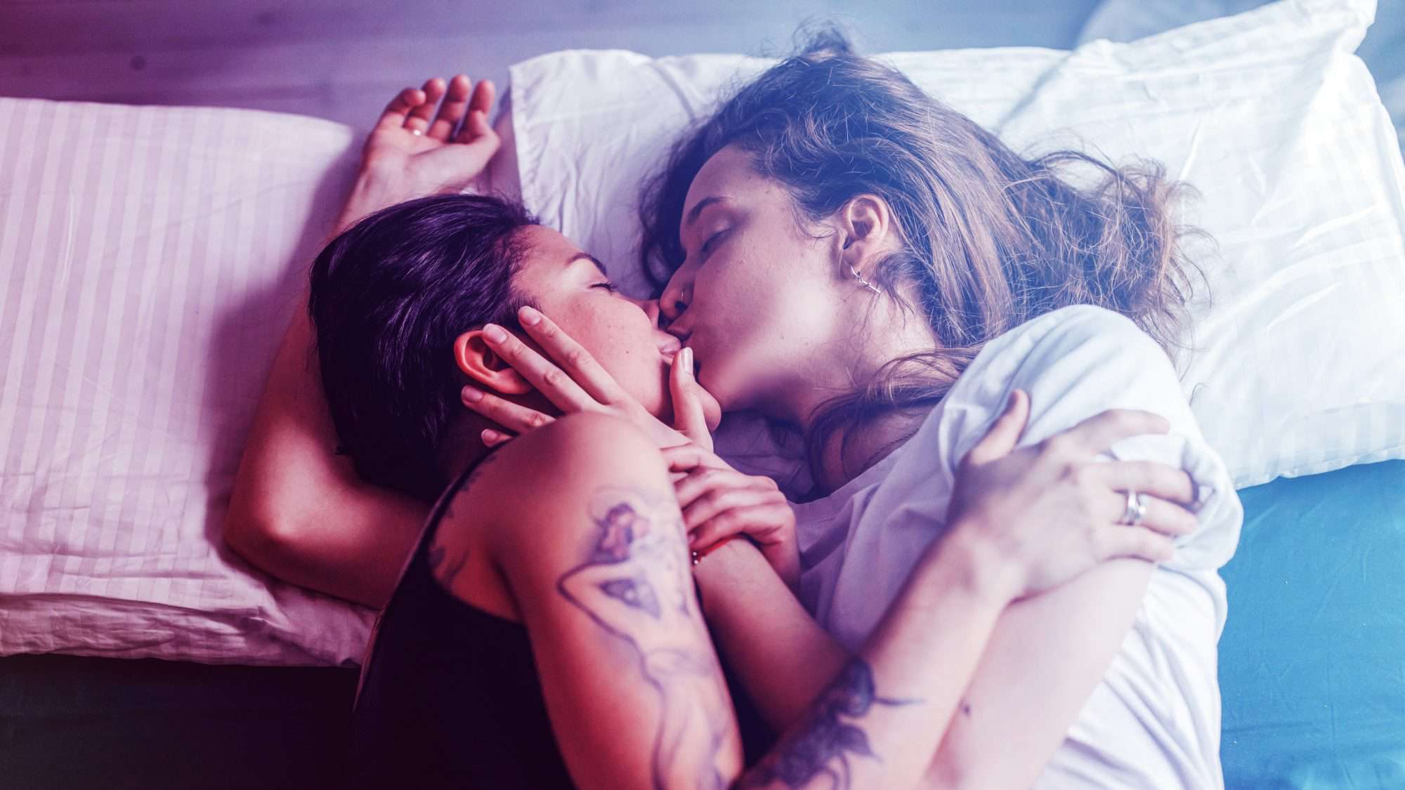 ajay katiyar recommends people kissing and having sex pic