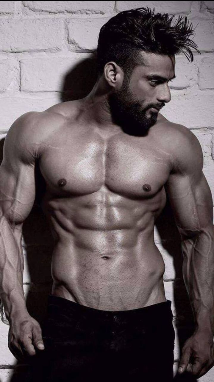 Best of Pictures of guys with abs