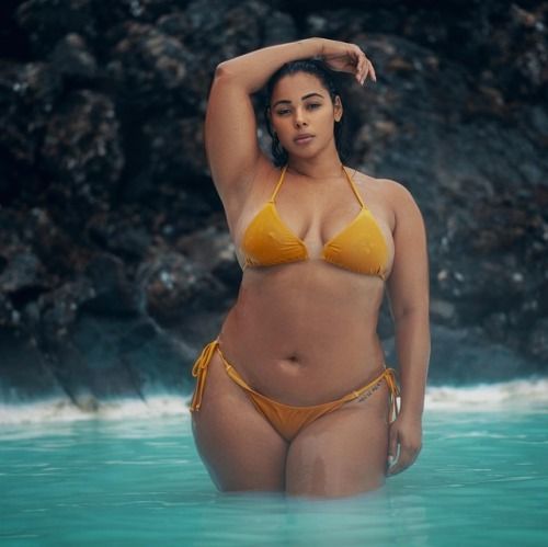 plus size bikini models photos