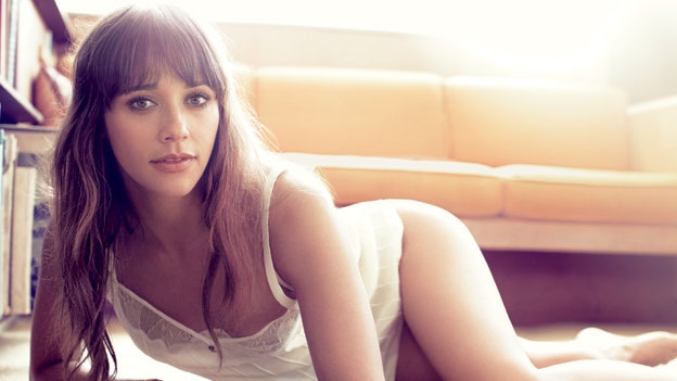 clodagh mc carthy recommends Rashida Jones Boobs