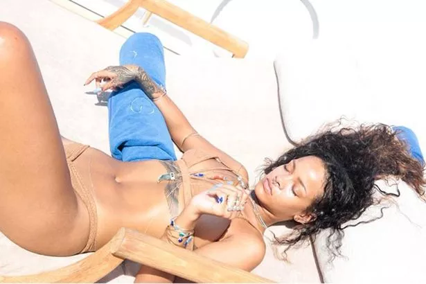 bookie first recommends Rihanna Sexy Nude Pics