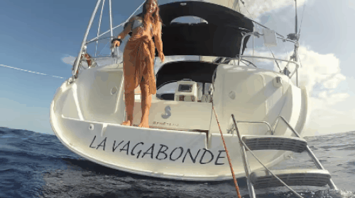 annie reuter recommends sailing la vagabonde elayna breast pic