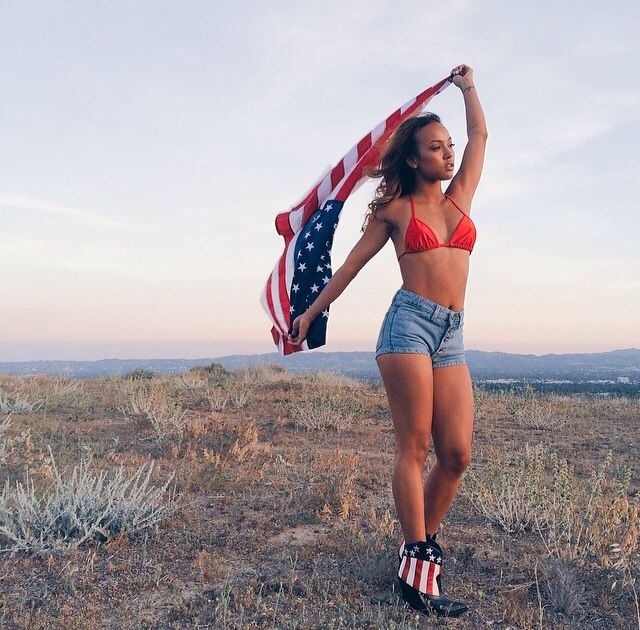 anh thi bui add sexy 4th of july pics photo