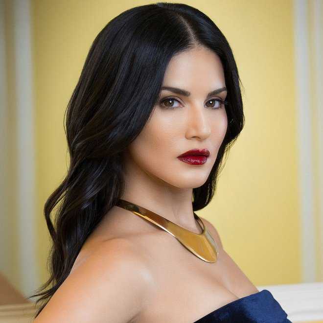 sunny leone biopic movie