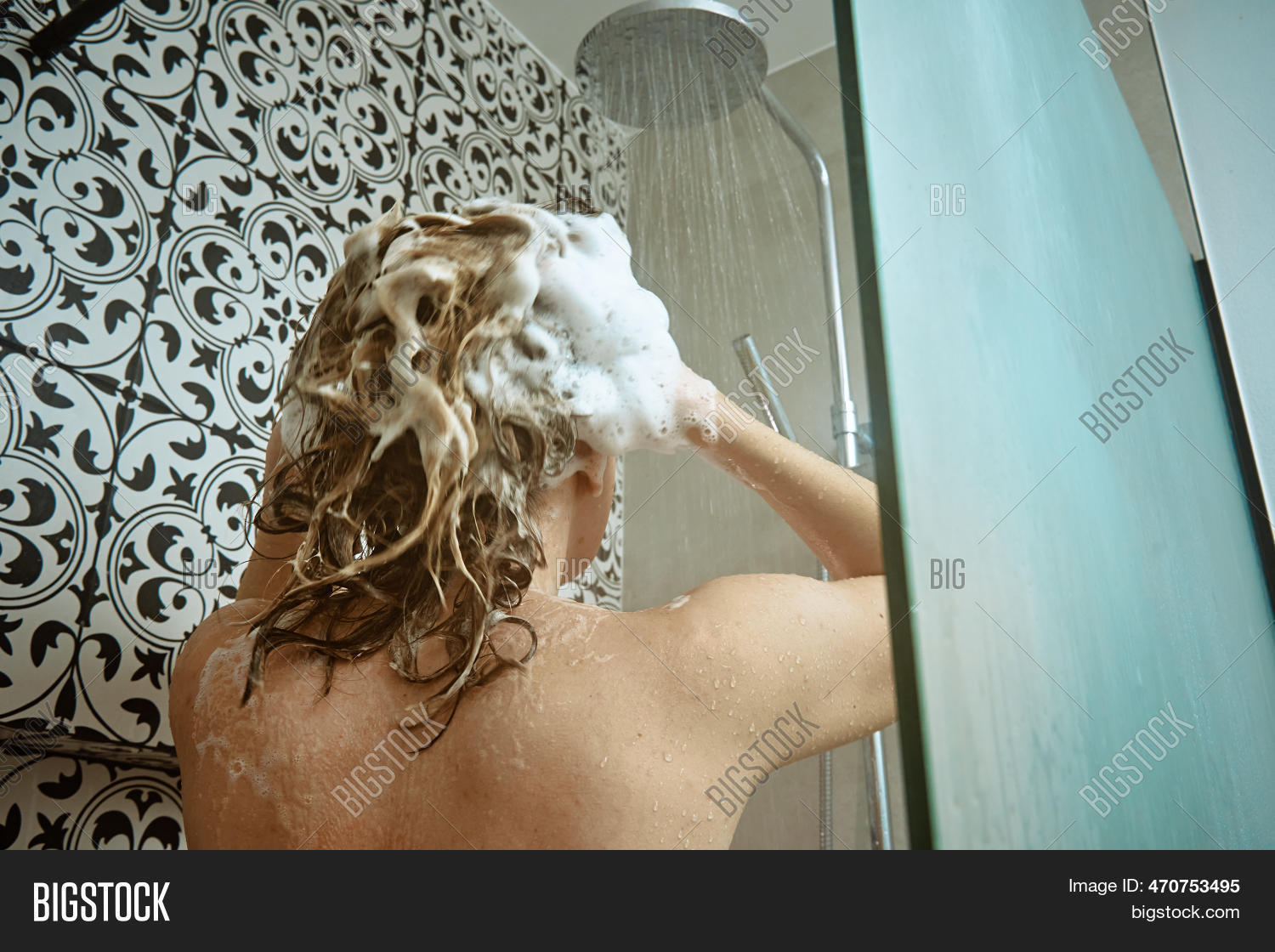 alix salinas share taking a bath naked photos