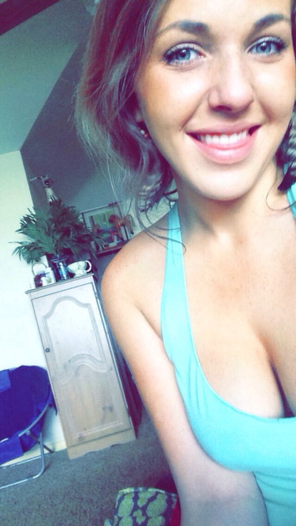 christina h lee share teen girls sexy selfies photos