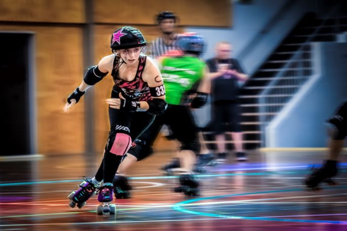 angela carty recommends Weeds Roller Derby Girl