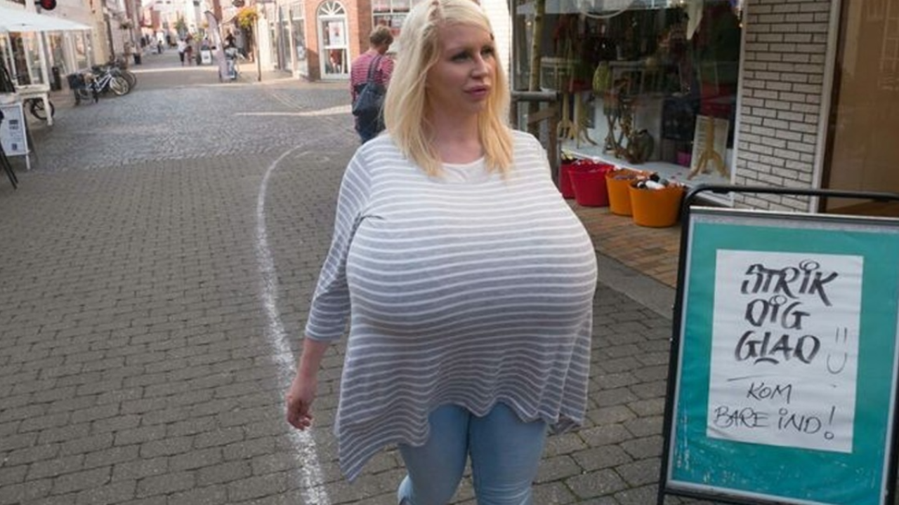 andrea heintz recommends who has the biggest tits in the world pic