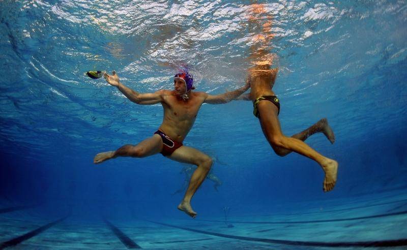 claire mallette recommends womens water polo underwater fights pic